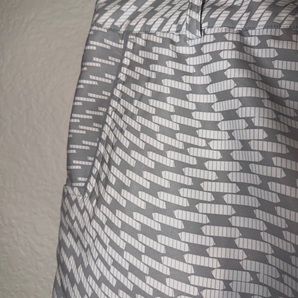 adidas Gray and White Patterned Golf Skort - Picture 3 of 9